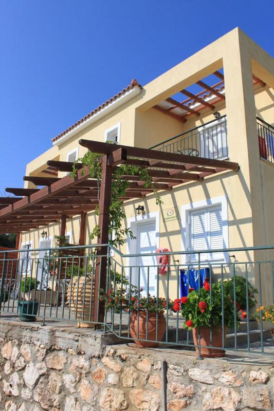Maria's Garden Apartment
